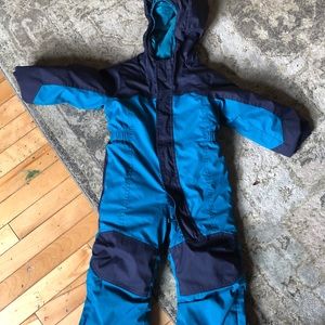 L.L Bean toddler SNOWSUIT LIKE NEW